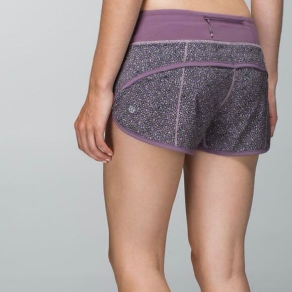 EUC - Lululemon Run Speed Short Dottie Mum Deep CoalMauvelousPurpleFog Sz 4 - Picture 1 of 8